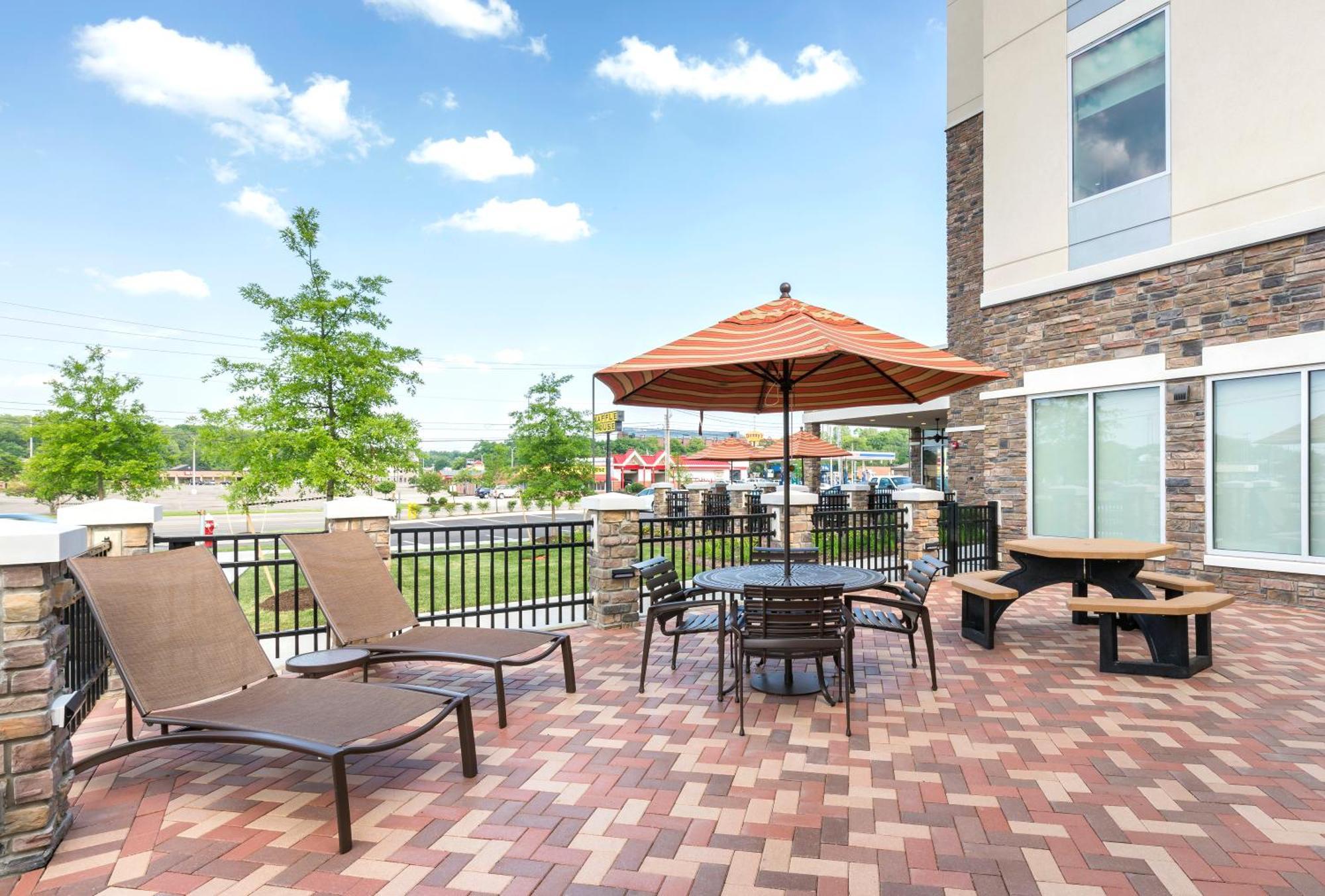 Hyatt Place Canton Lake Cable Εξωτερικό φωτογραφία