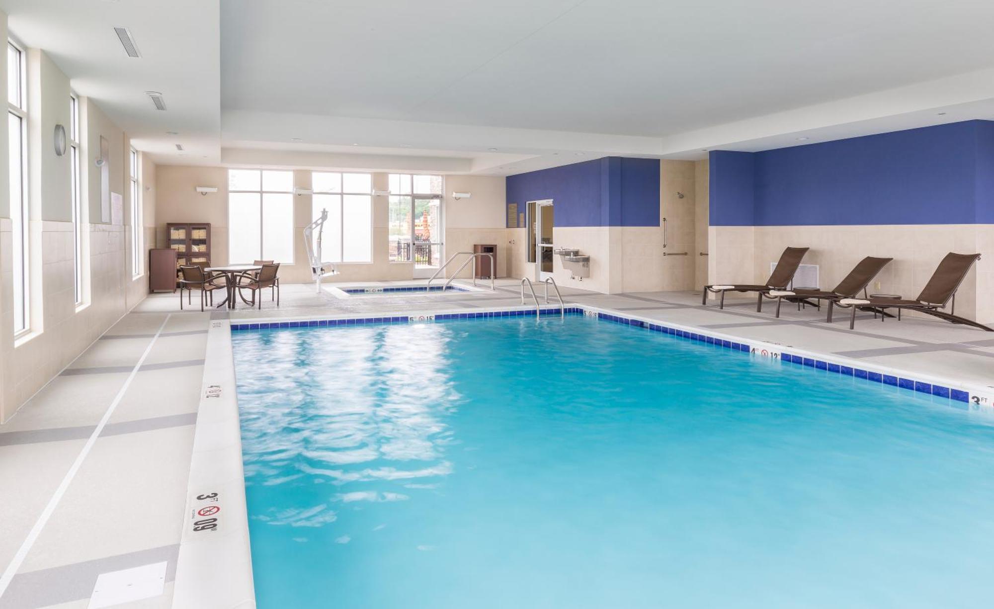 Hyatt Place Canton Lake Cable Εξωτερικό φωτογραφία